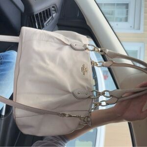 Coach Beige Leather Shoulder Bag